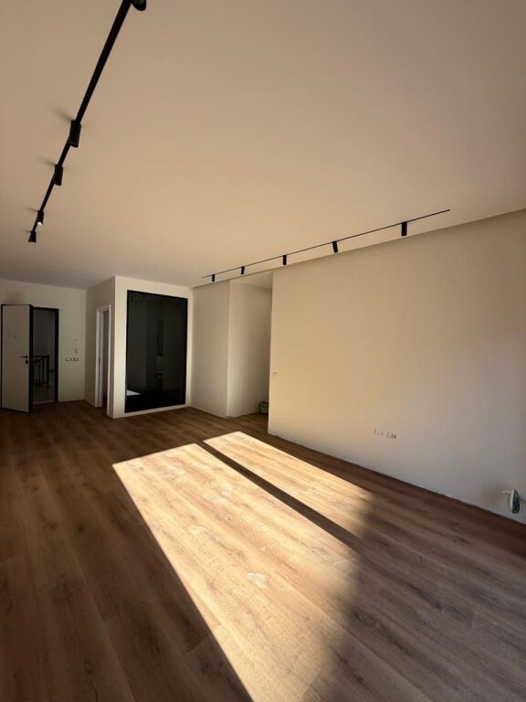 Apartament ne shitje 2+1+2 Liqeni Thate