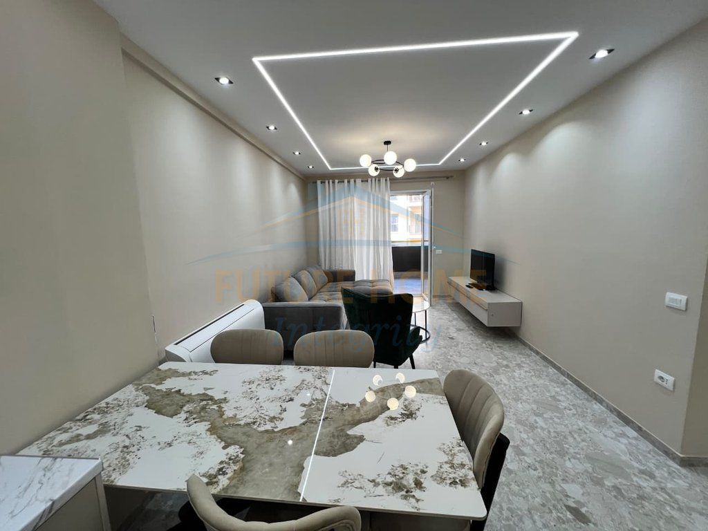 Qera, Apartament 1+1+Post Parkimi, Kompleksi E88, Tiranë.