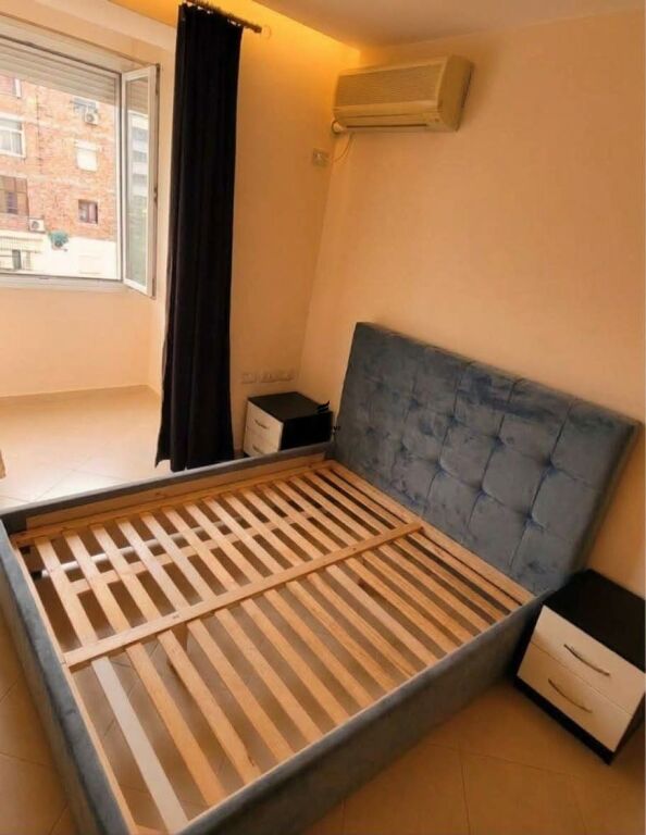 APARTAMENT ME QERA 1+1 RRUGA E ELBASANIT 50.000 LEKE FH-95370