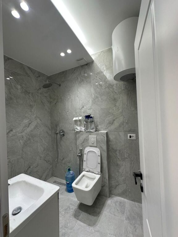 SHITET APARTAMENT 1+1 RRUGA BARDHYL 13.700.000 LEKE  FH-95389