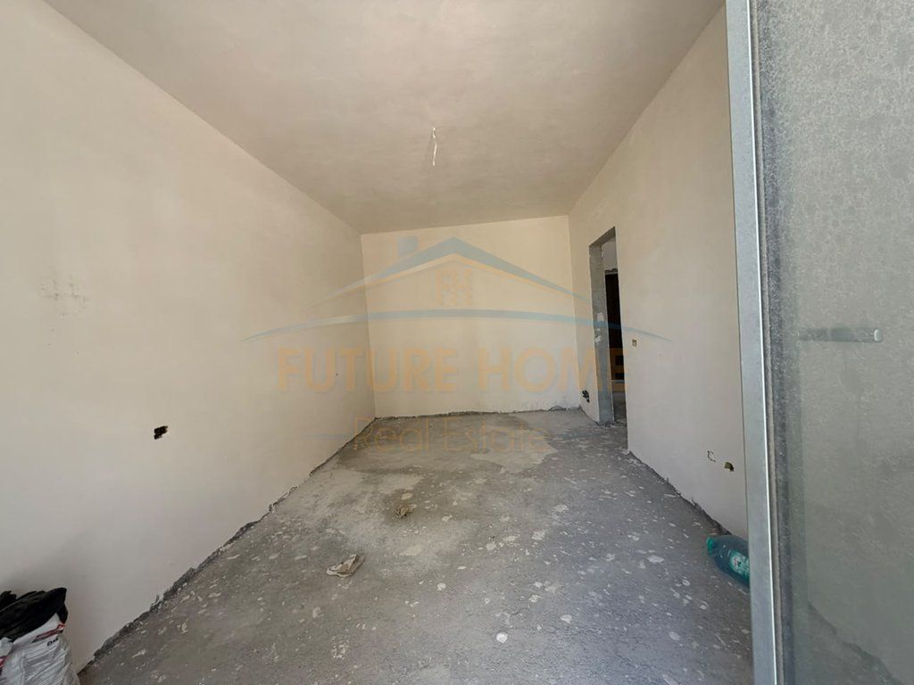 Shitet, Apartament 2+1+2, Currila, Durrës