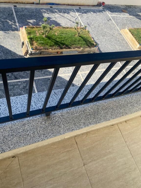 🏡 APARTMENT 2+1 FOR SALE – KAMËZ, NEAR THE MUNICIPALITY  💰 PRICE: 117,687,000 LEKË 💳🔥 POSSIBILITY TO BUY WITH LOAN! 🔥💳