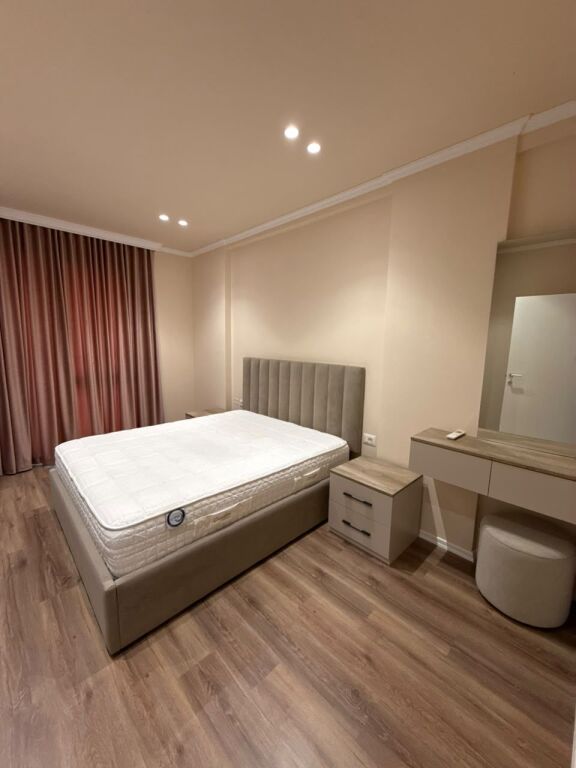 Apartament 1+1+🅿️arkim 📍 Liqeni i Thate