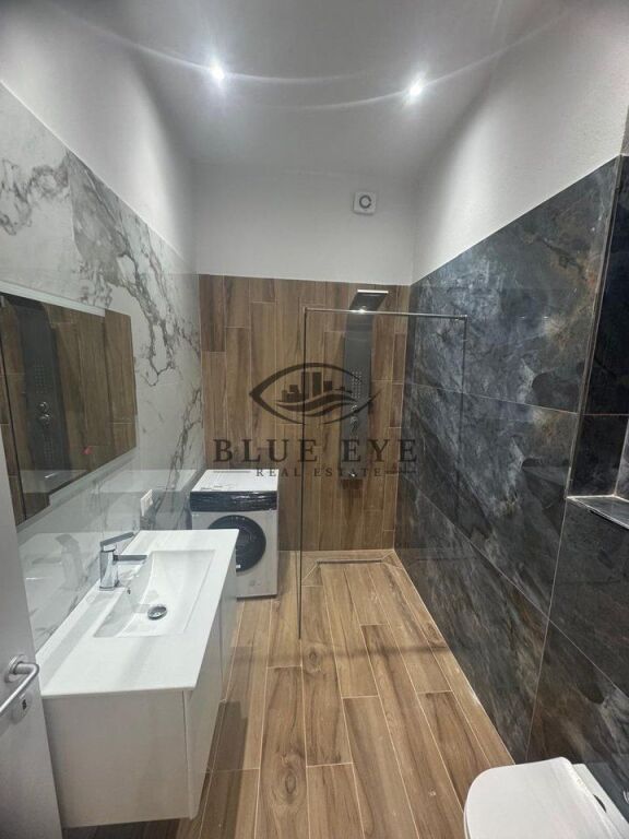 SHITET APARTAMENT 1+1 PRANE PELIKANIT – PLAZH, DURRES!