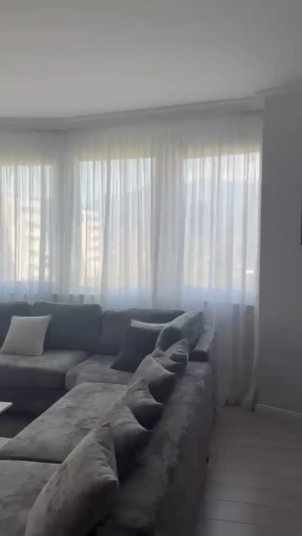 Apartament 3+1, Delijorgji!