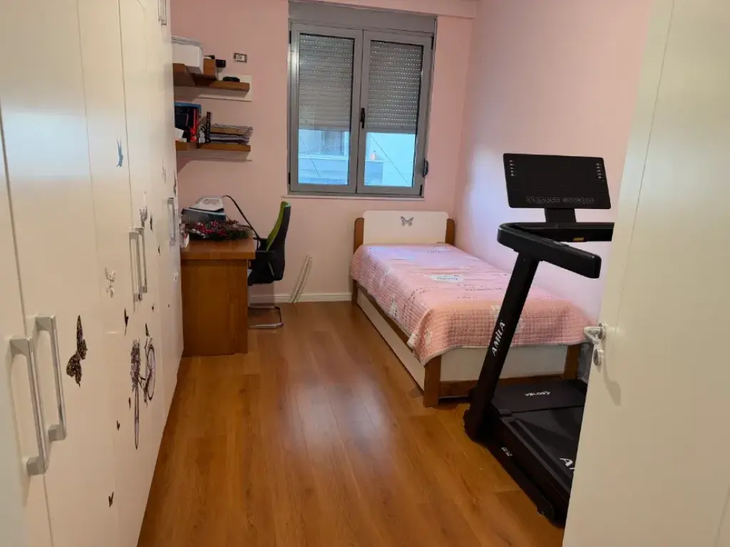 Qera | Apartament 2 + 1+2+2Blk| Liqeni i Thatë | 750 €/muaj