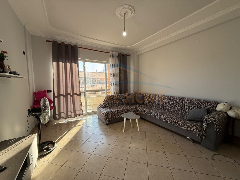Shitet, Apartament 2+1+2, Unaza e Re PRO73540