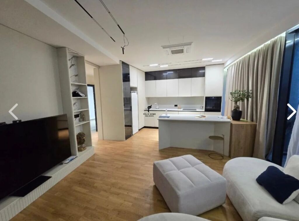 APARTAMENT ME QERA 2+1 RRUGA E KOSOVAREVE 1.800 EURO  FH-95454