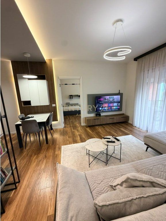 🏡 Apartament Modern për Shitje në Myslym Shyri – Vendndodhje Premium në Zemër të Tiranës