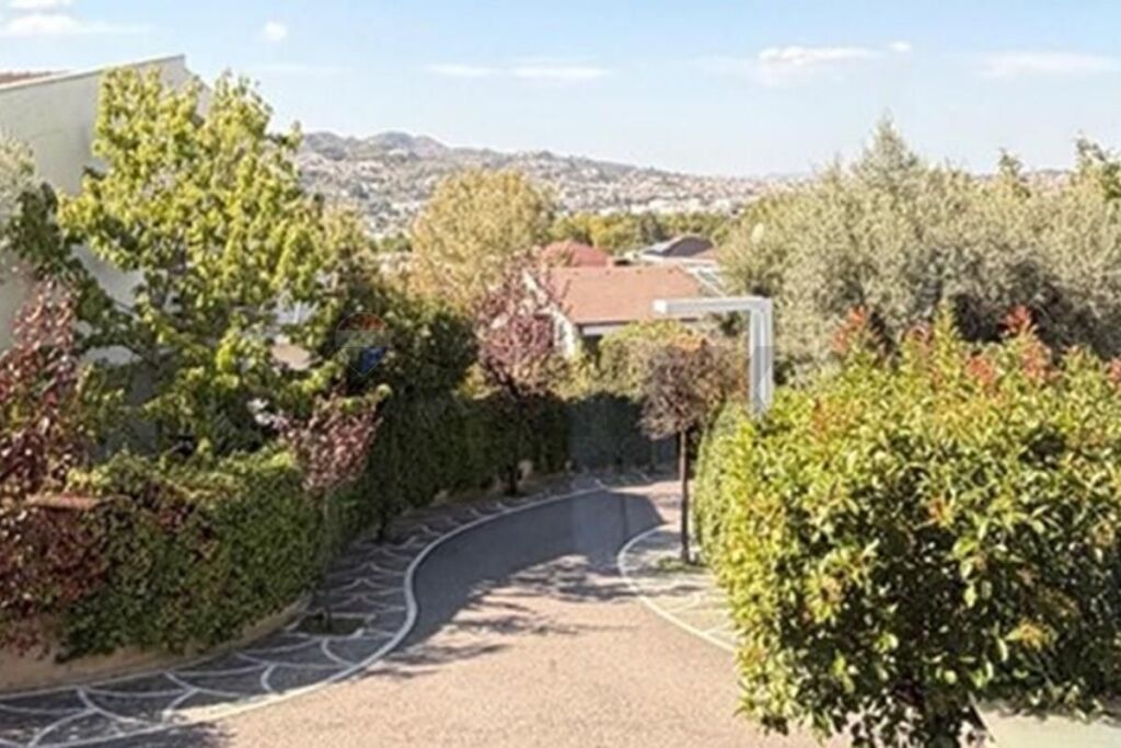 Vilë - Për Qira - Long Hill Rezidencë, Tiranë(ID: 530261059-420)