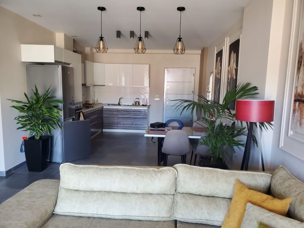 Apartament 2+1 për shitje bulevardi Vlore