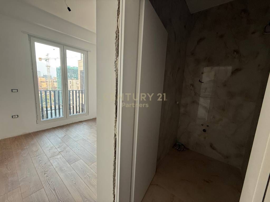 We sell Apartment 2+1+2 Kavaja Street!