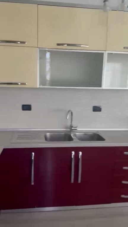 Apartament 3+1, Delijorgji!