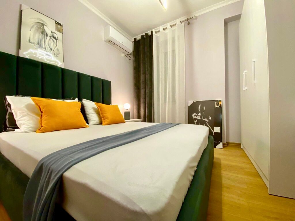 Apartment 2+1 for rent near Pazari i Ri