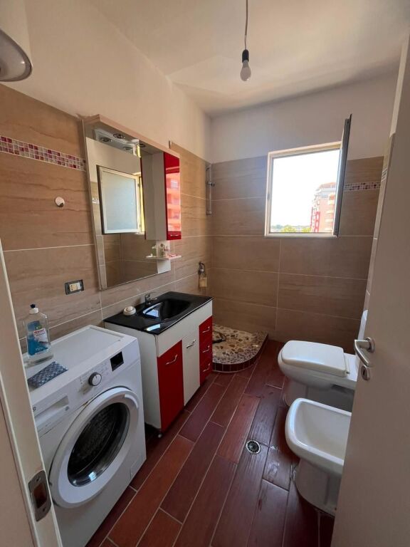 Shitje apartamenti