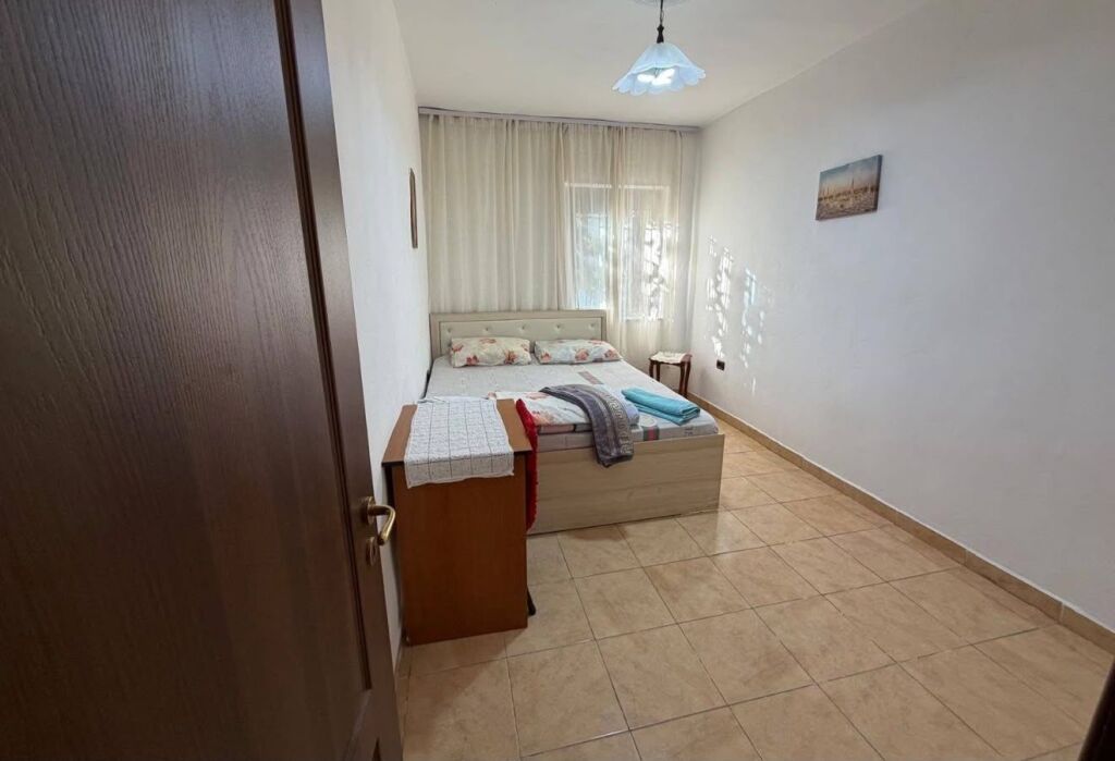 Rent | Apartament 1 + 1 | Brryli | 550 €/month