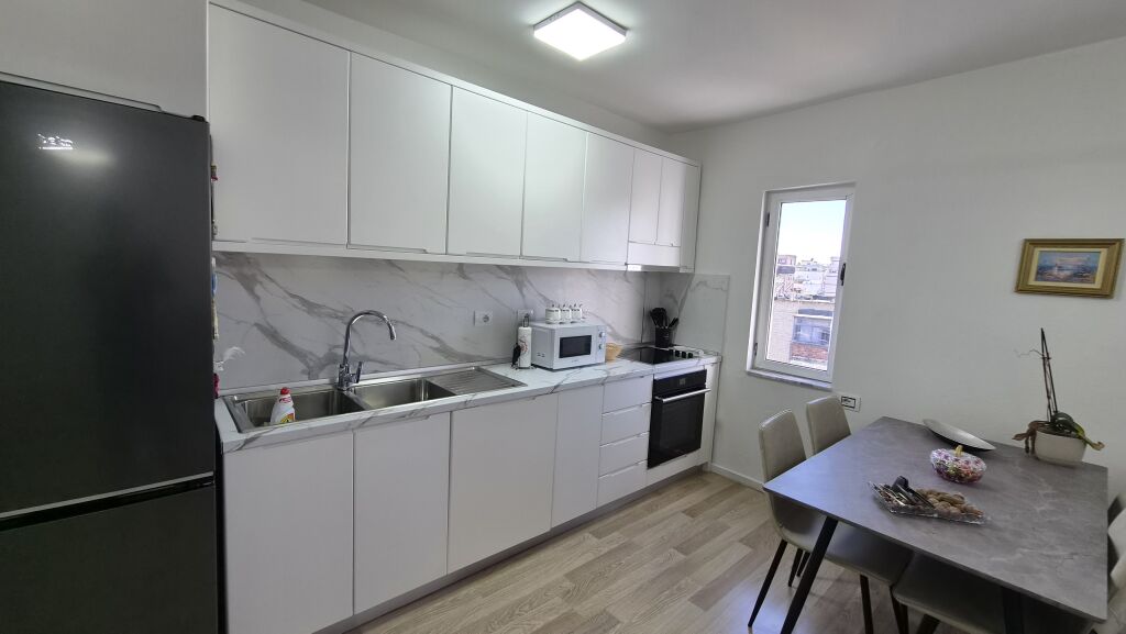 🏠 SHITET APARTAMENT 1+1 – RRUGA BARDHYL