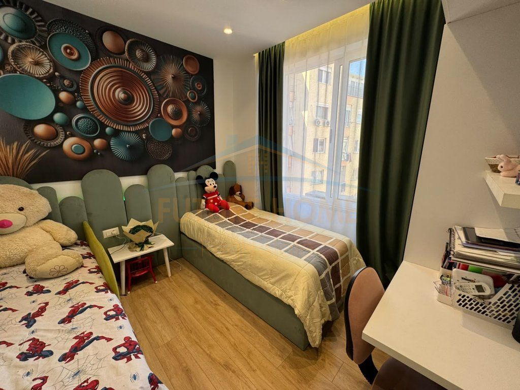 Shitet, Apartament 2+1 Kompleksi Fratari Unaza e Re