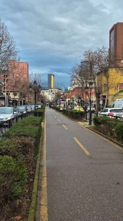 AMBIENT PER QERA TE RRUGA E KAVAJES