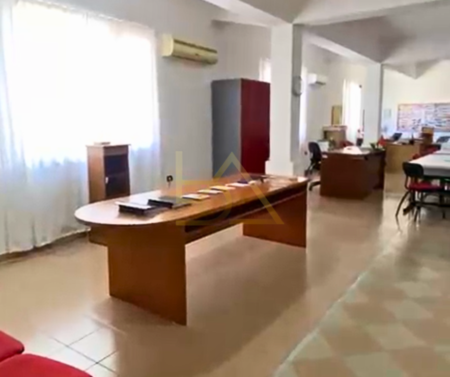 VENDESI MULTIFUNZIONALE IN VENDITA – POGRADEC