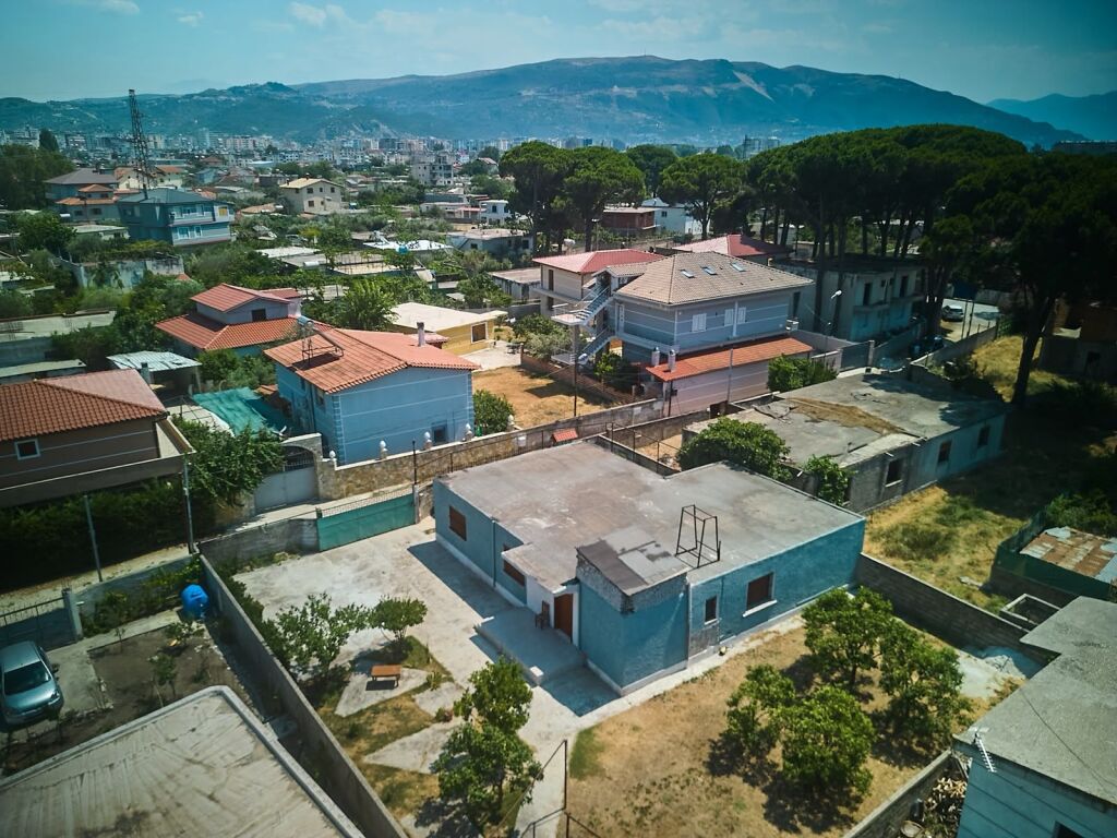 OPPORTUNITÀ - CASA PRIVATA IN VENDITA VICINO ALLA SPIAGGIA VECCHIA.