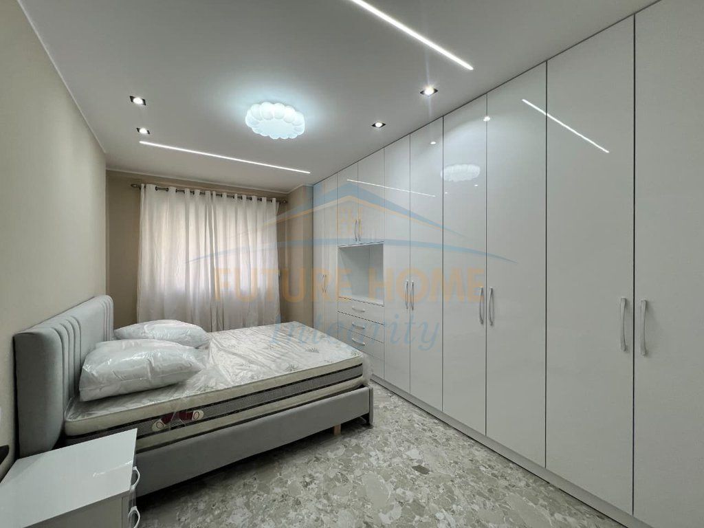 Rent, Apartment 1+1+Parking Space Complex E88, Tirana.