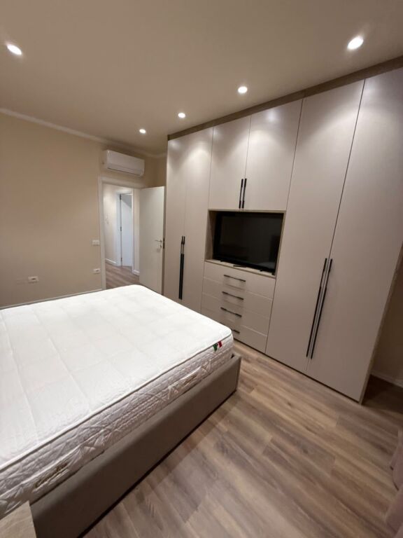 Apartament 1+1+🅿️arkim 📍 Liqeni i Thate