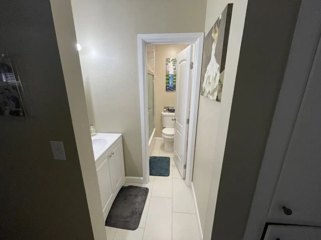 Liqeni i Thate, jepet me qera apartament 1+1+Blk.