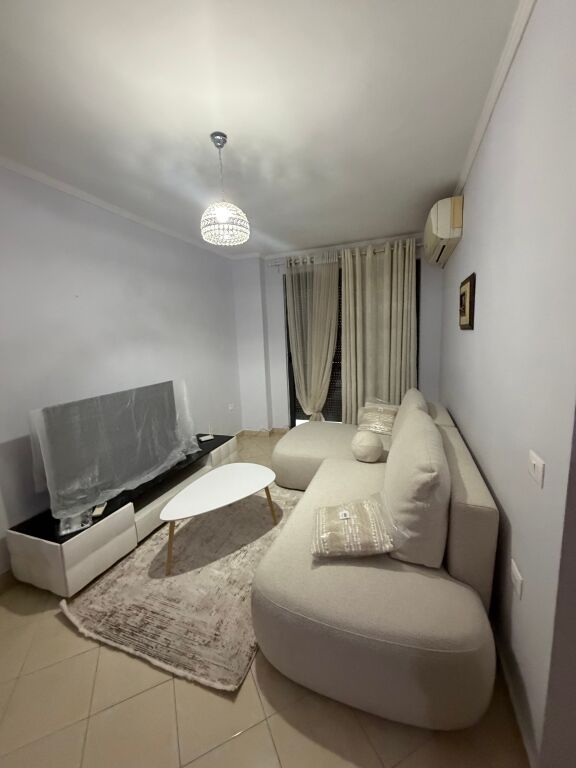 1+1, 2nd floor elevator, yzberisht gega oil, 450 thousand lek