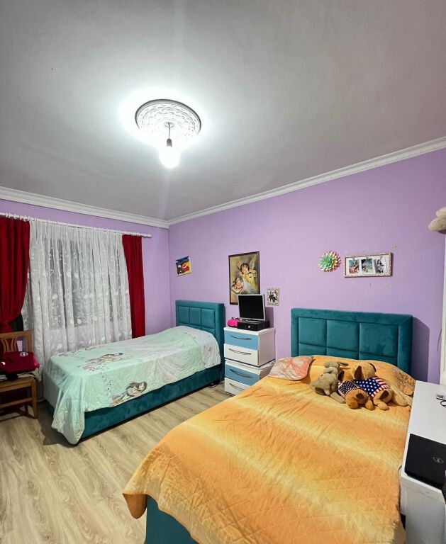 Shitje | Apartament 2 + 1 | Yzberisht | 175000 €