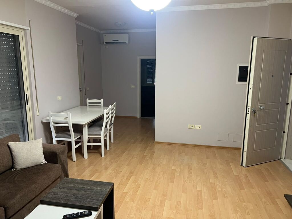 # FOR RENT: 2+1+Large Veranda 📍 German Villas - 5 Min. from Elbasan St. (140 m²) | 4th Floor || 55,000 ALL/Month