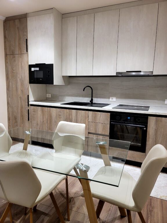 1+1, with parking, Petville dry lake, 900 thousand lek