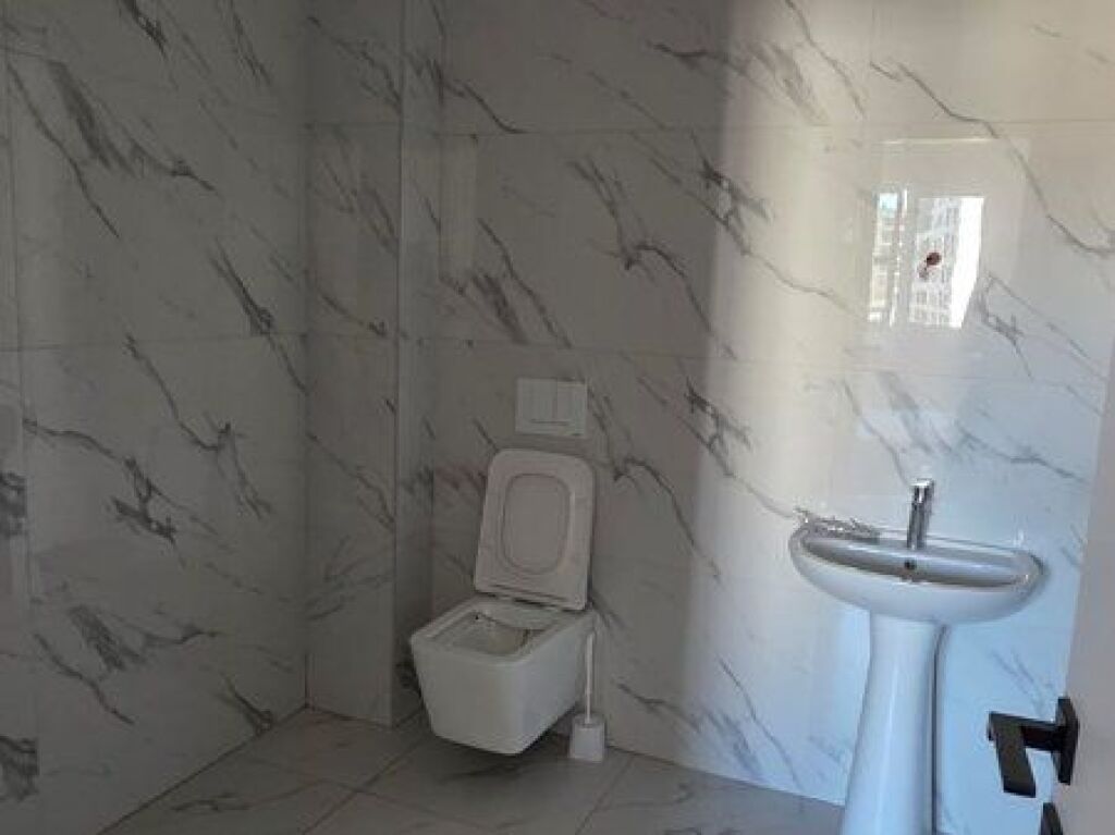 JEPET ME QIRA APARTAMENT 2+1+2 | WHITE PALACE – SHIRZANA, PASKUQAN!
