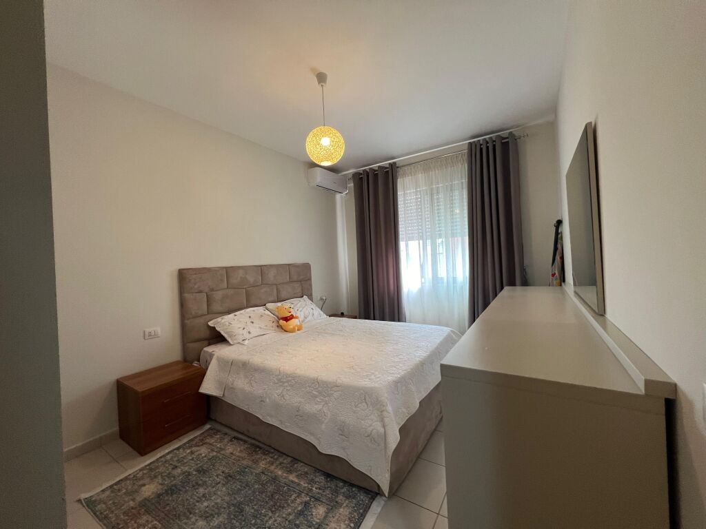 JEPET ME QIRA APARTAMENT 1+1 – LIQENI I THATË