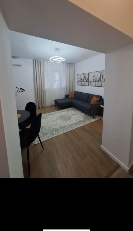 Apartament 1+1 me qera tek Ish Restorant Durrsi