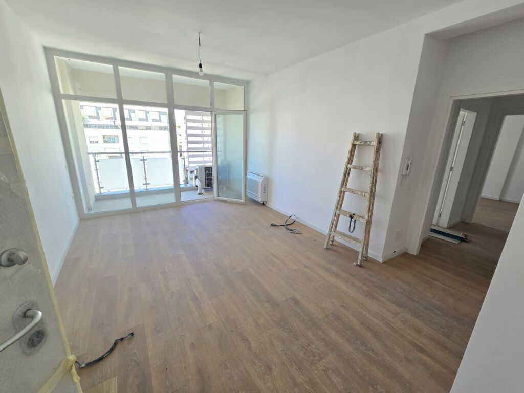 Office For Rent 2+1 Near the Paris Municipality (ID BZ21059) Tirana