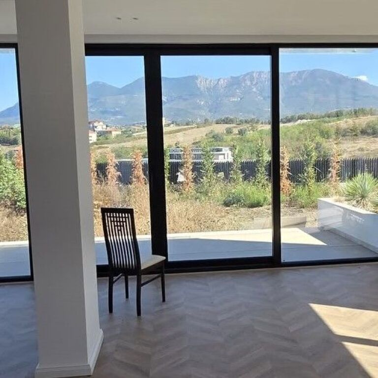 🏡✨ SHITET VILË 3-KATËSHE ME TARRACË | MJULL-BATHORE, TEG