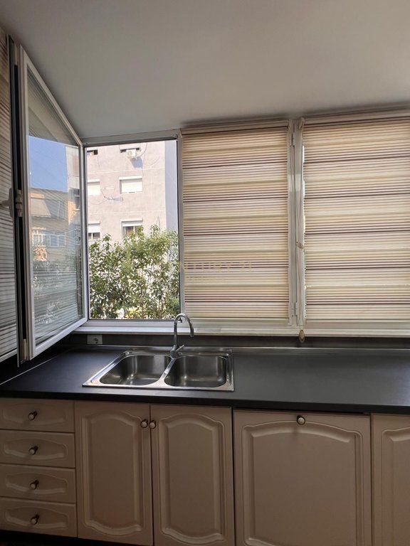 WE RENT OFFICE 115 M2 NEAR BEGA 07, PARIS MUNICIPALITY