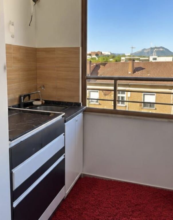 Apartament 1+1 📍 Medreseja