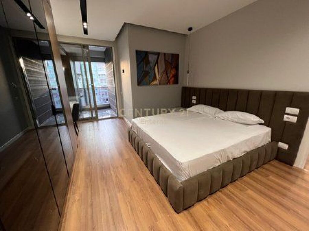 Apartament Luksoz 2+1 Plus Post Parkimi Per Qira Te Zona IshGardes