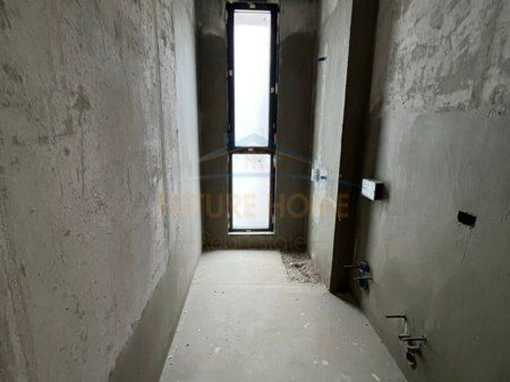 Shitet, Apartament 2+1+2+2 Poste Parkimi, Tulipan Residence, Tiranë PRO60460