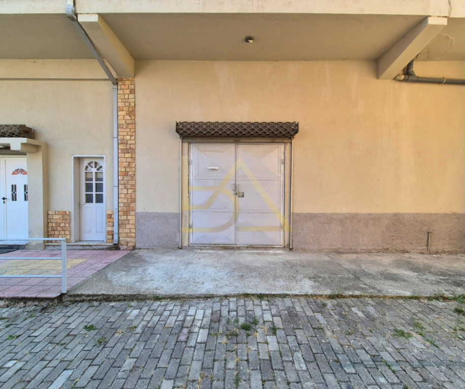 VENDESI MULTIFUNZIONALE IN VENDITA – POGRADEC