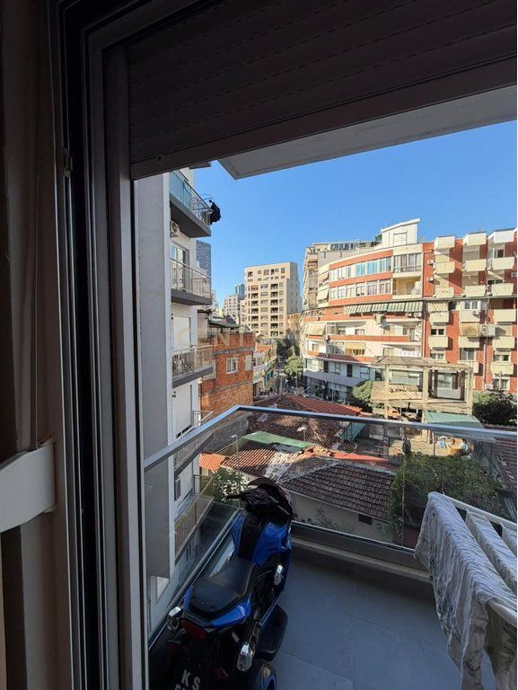 VIA DELLE BARRICATE - VENDIAMO APPARTAMENTO 2+1+2
