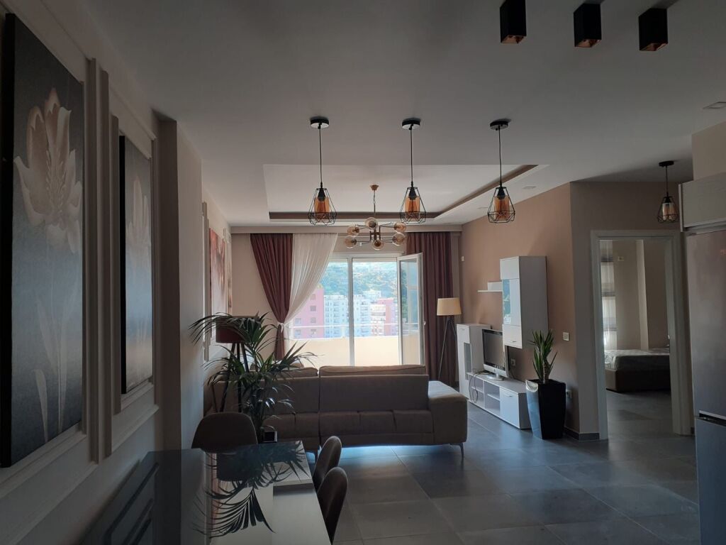 Apartament 2+1 për shitje bulevardi Vlore