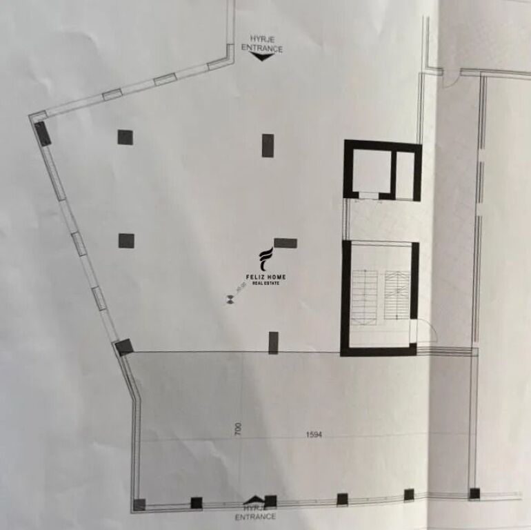 SHOP FOR SALE 115 M2 ASTIR 402,500 EURO FH-95272