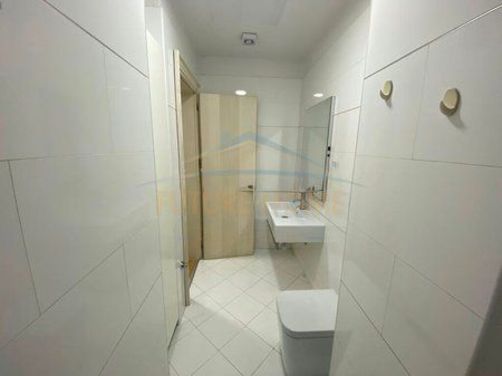 Qera, Ambjent Për Zyra, Qendër, Tiranë PRO72852