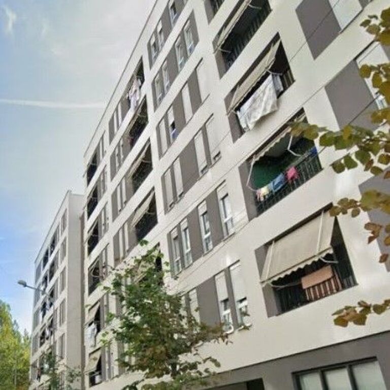 🏢✨ AMBIENTE COMMERCIALE IN VENDITA – VIA 5 MAJI