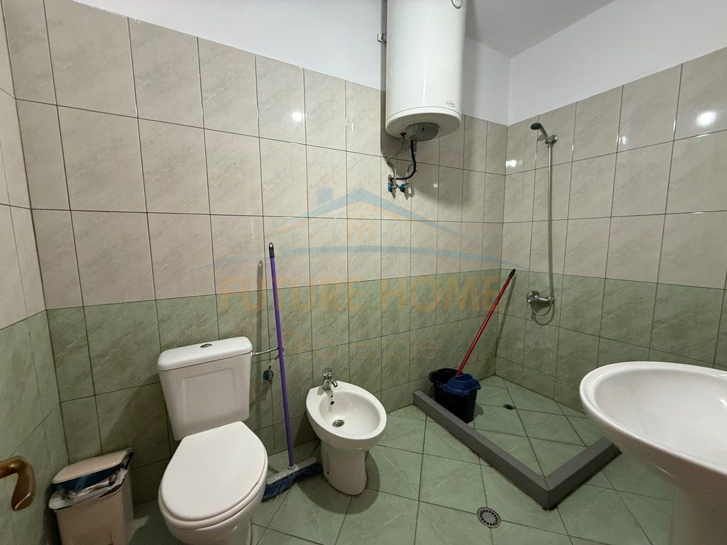 Shitet, Apartament 2+1+2, Unaza e Re PRO73540