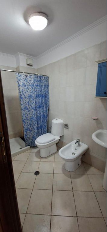 VIA DIBRËS, AFFITTIAMO APPARTAMENTO 1+1