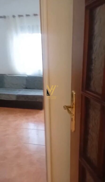 JEPET APARTAMENT 2+1+BLK ME QIRA TE FAKULTETI EKONOMIK 50.000 LEKE